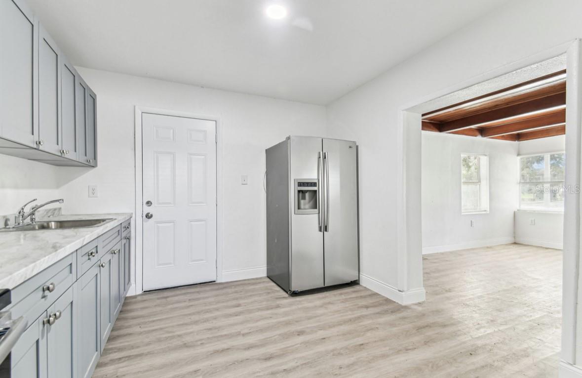 1807 E Bougainvillea Ave Property Photo 7