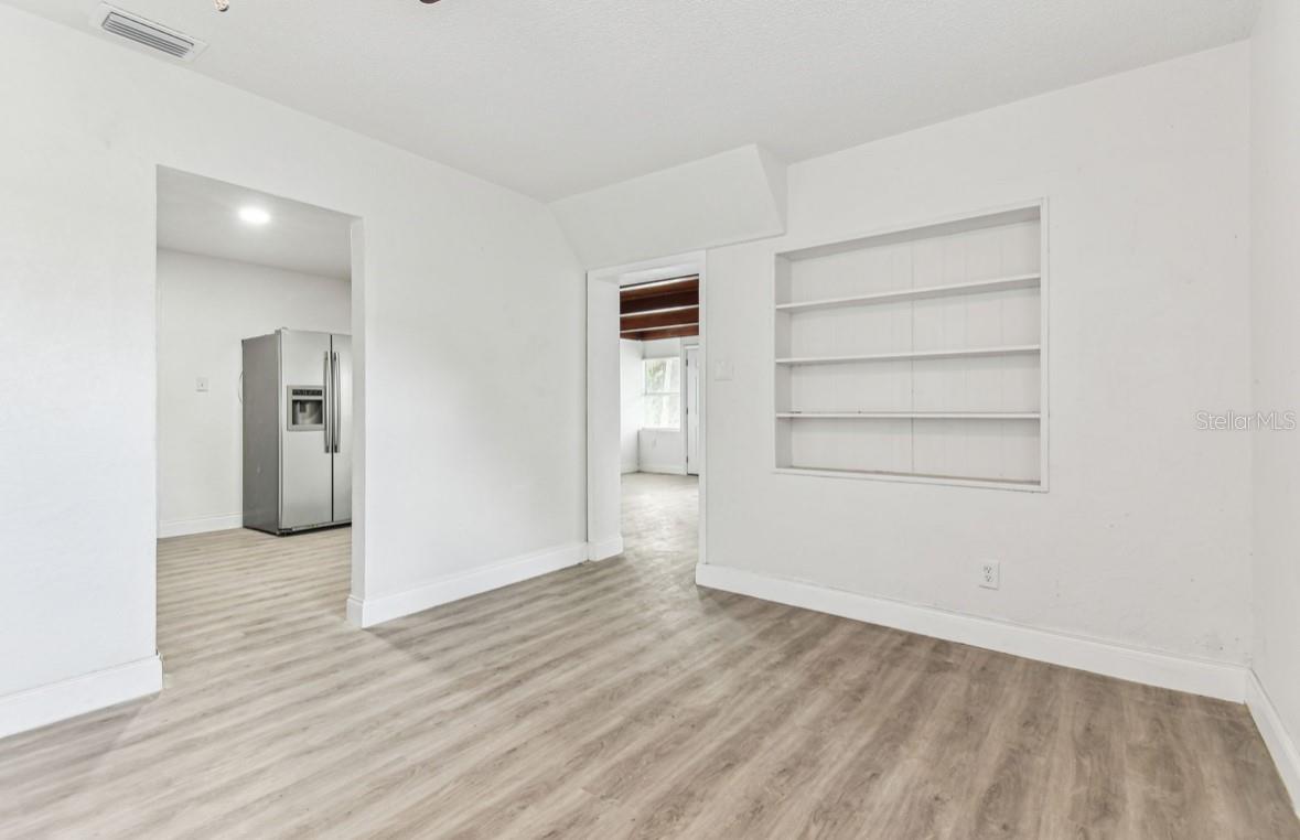 1807 E Bougainvillea Ave Property Photo 11
