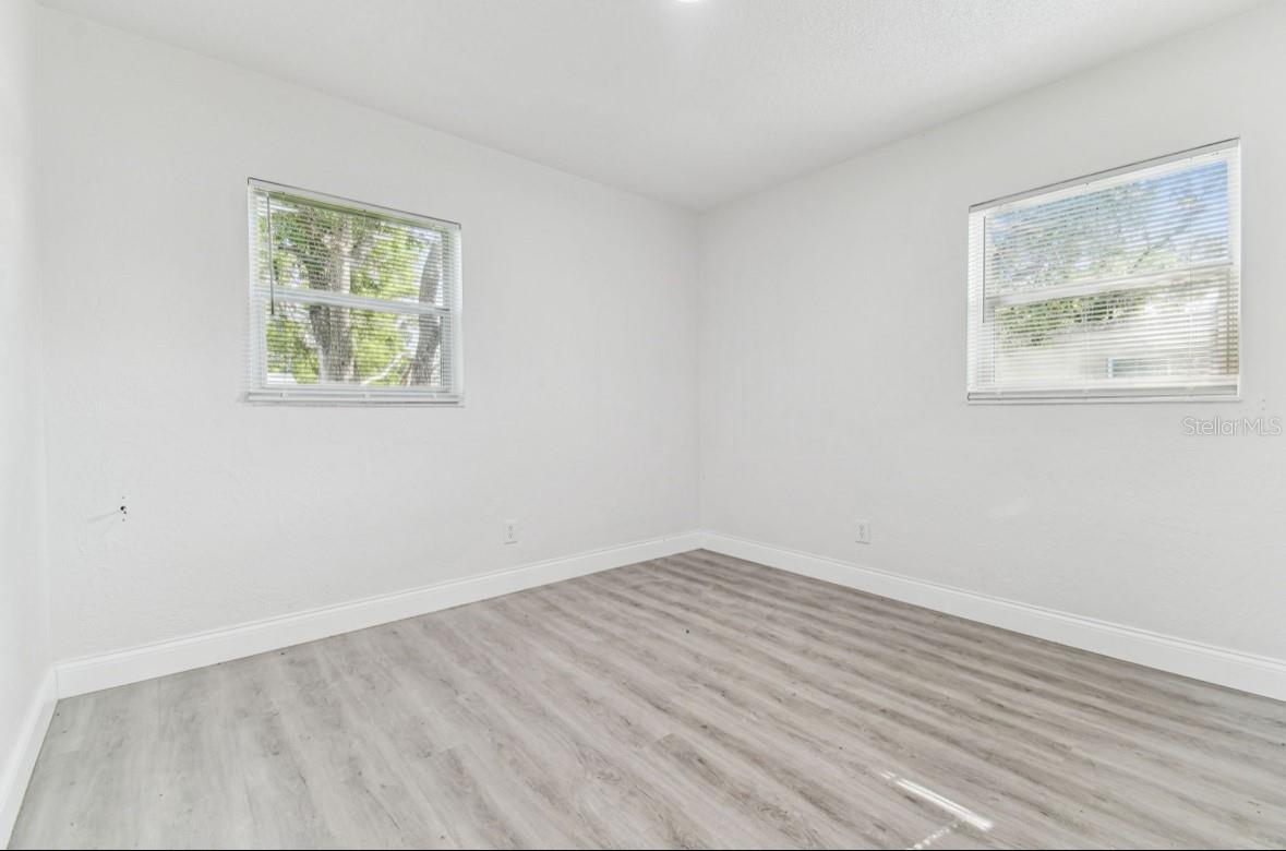 1807 E Bougainvillea Ave Property Photo 19