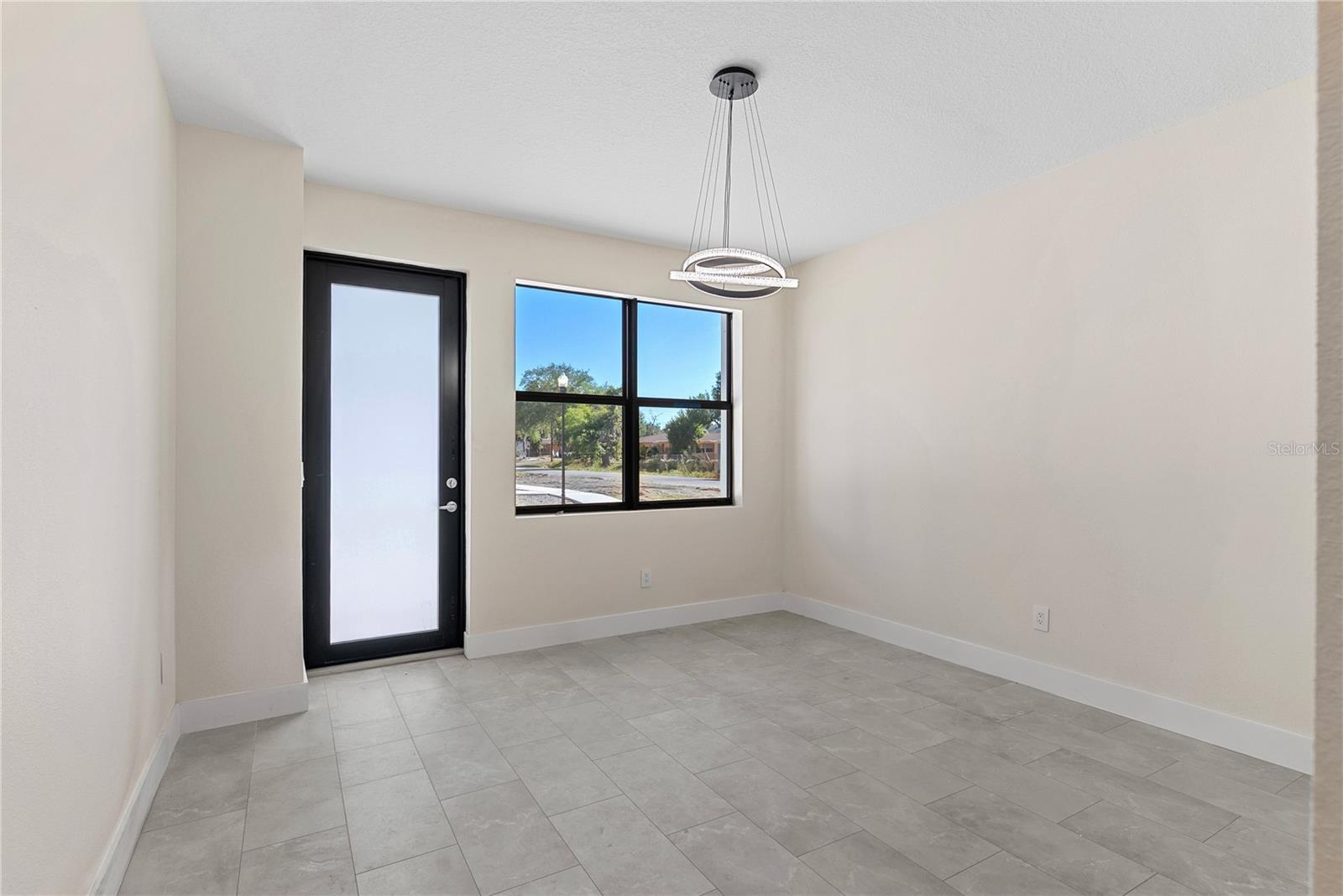 4352 Fontanarosa Village Ct Property Photo 5