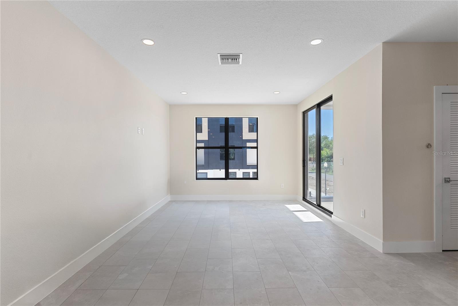 4352 Fontanarosa Village Ct Property Photo 12