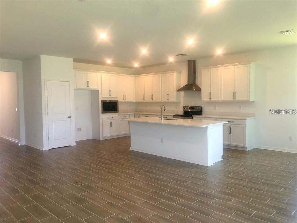 13403 Newport Shores Dr Property Photo 5
