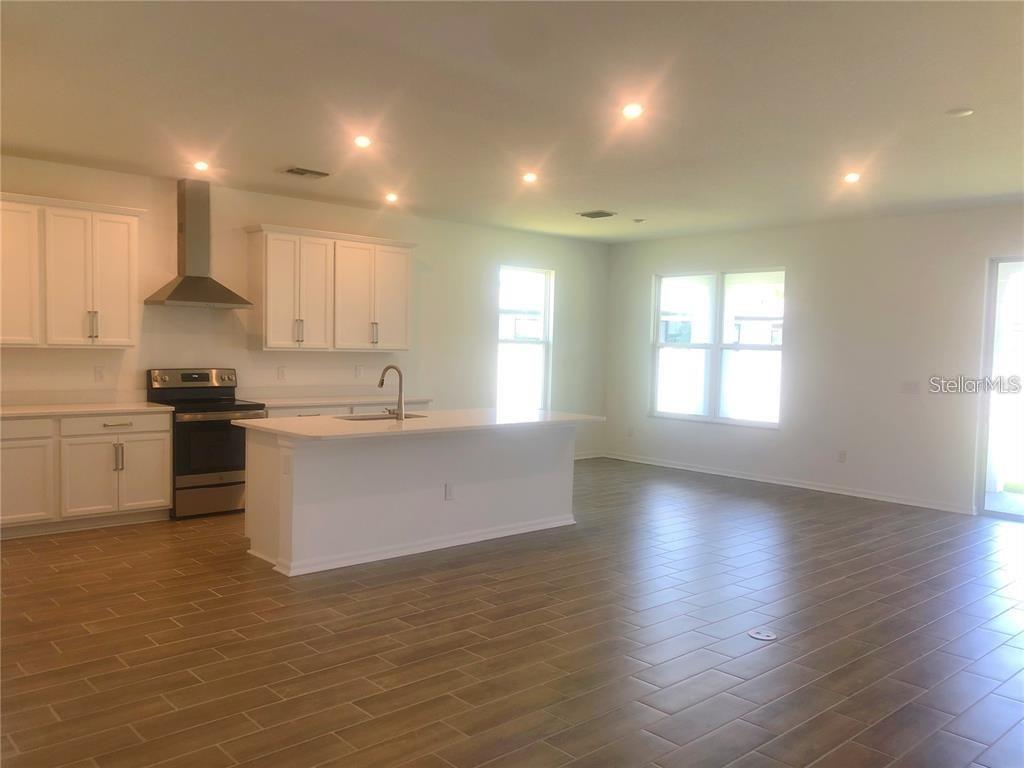 13403 Newport Shores Dr Property Photo 6