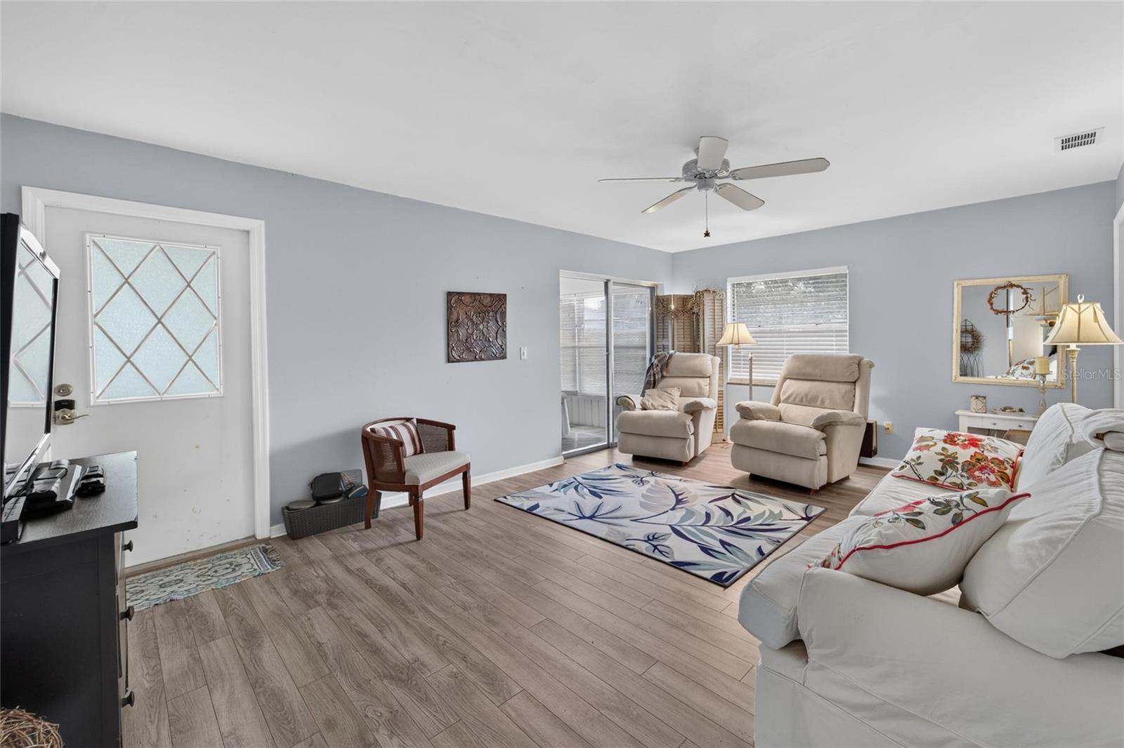 1607 Hovington Cir #229 Property Photo 7