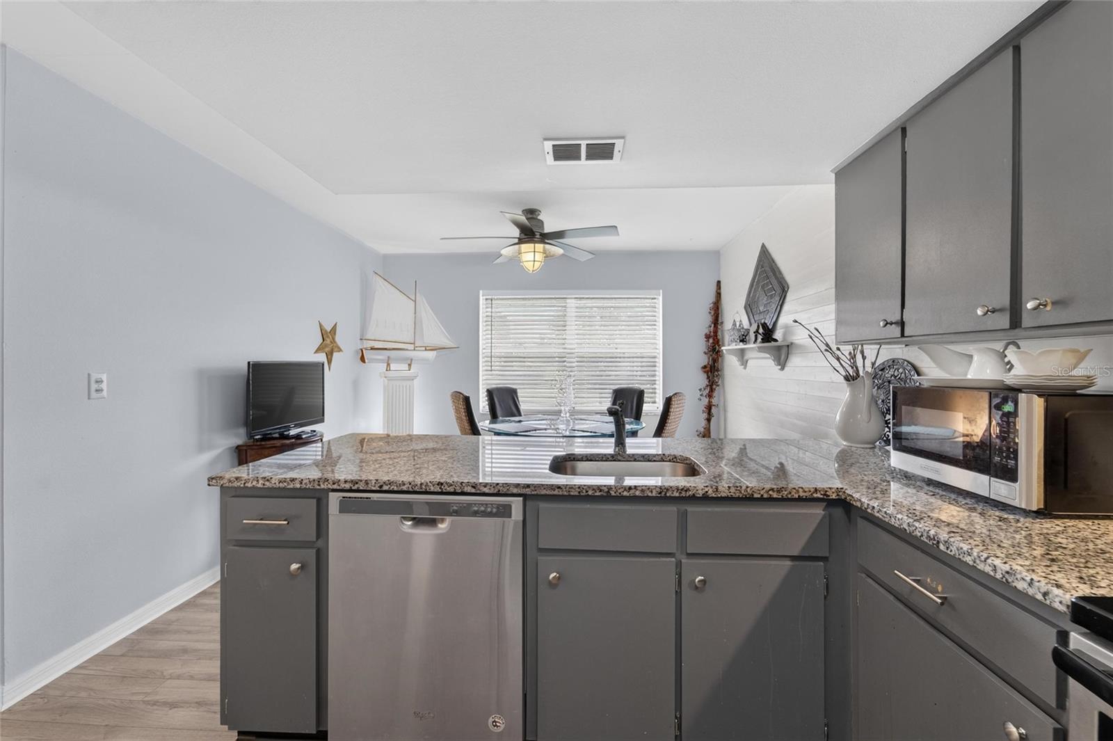 1607 Hovington Cir #229 Property Photo 17