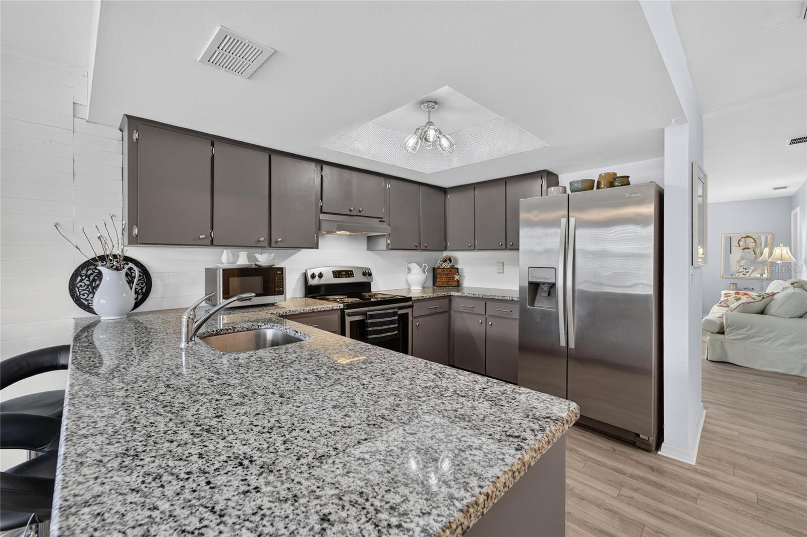 1607 Hovington Cir #229 Property Photo 19