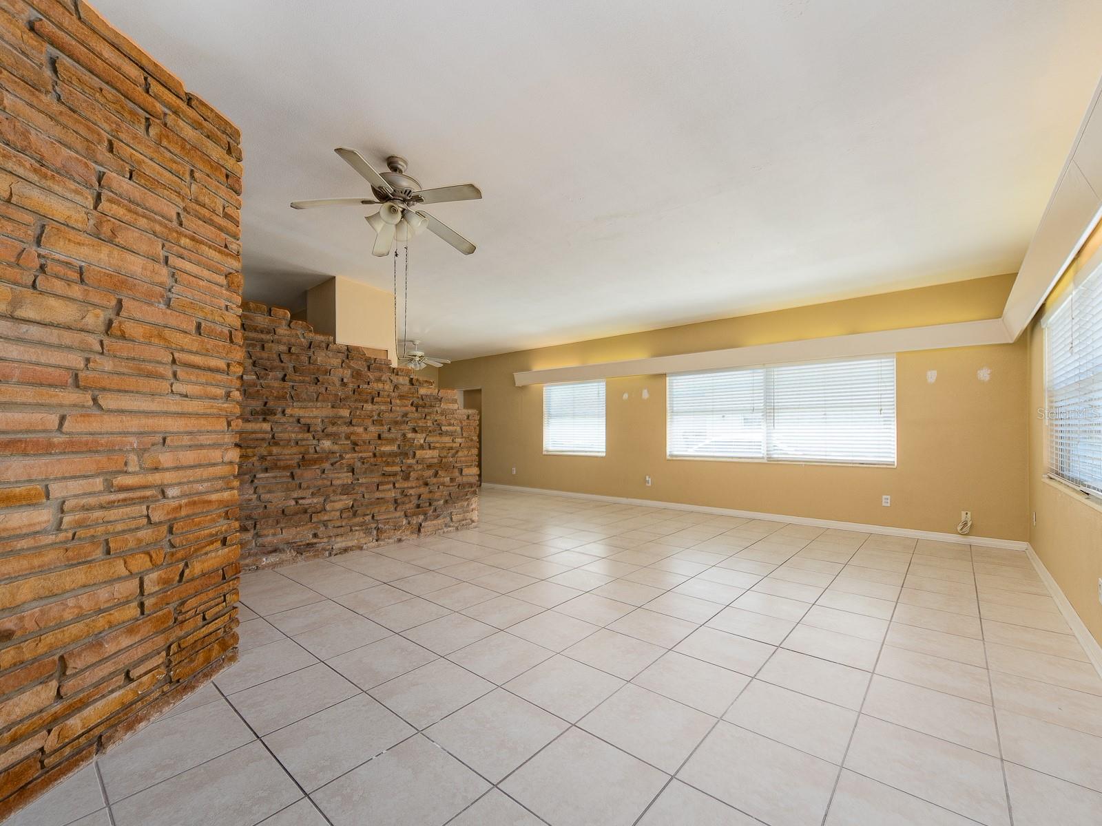 12663 Indian Rocks Rd Property Photo 3