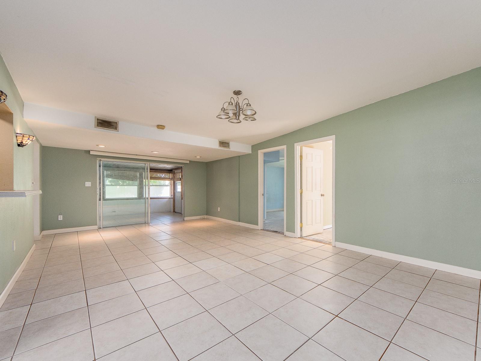 12663 Indian Rocks Rd Property Photo 12