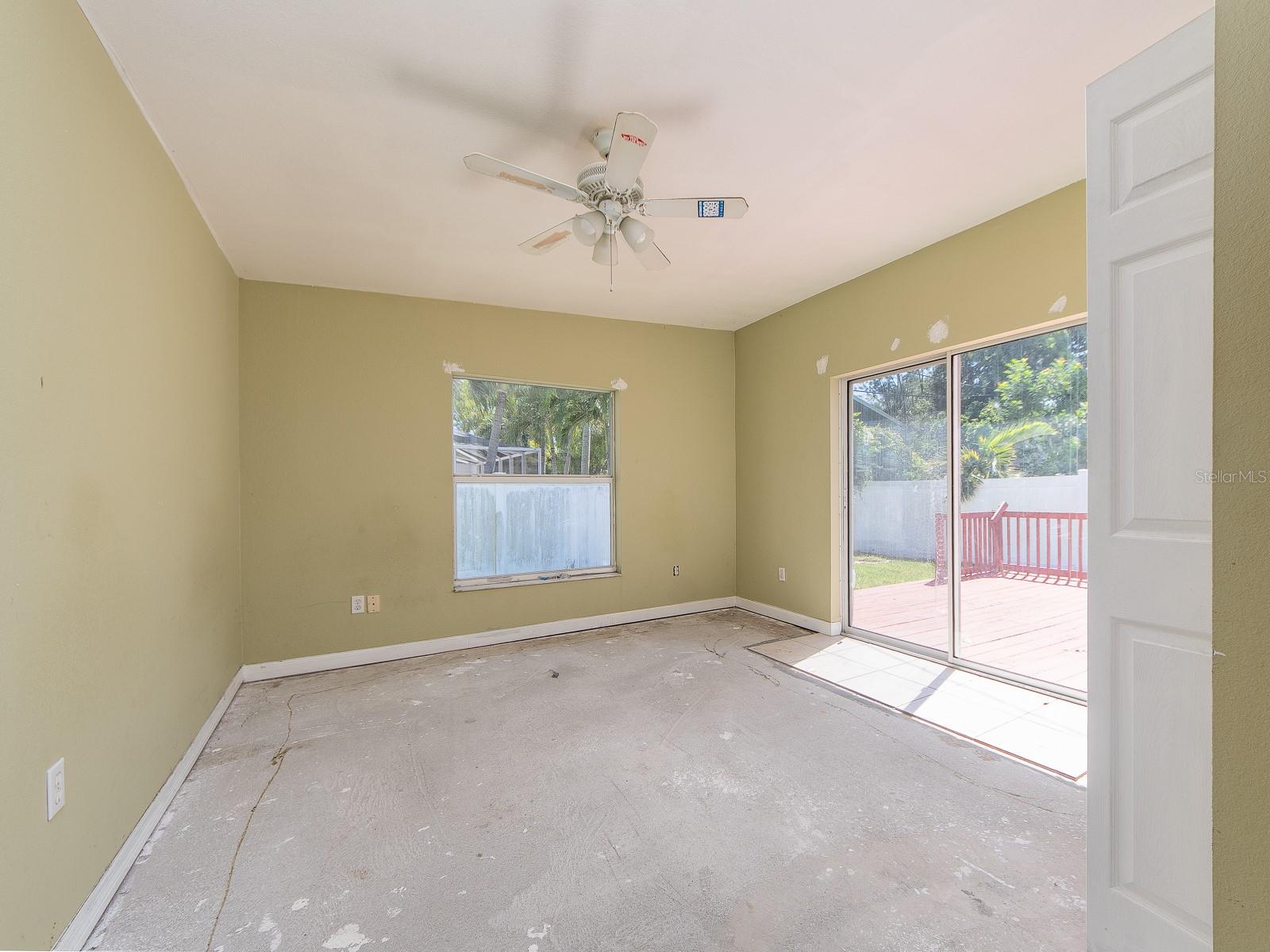 12663 Indian Rocks Rd Property Photo 23