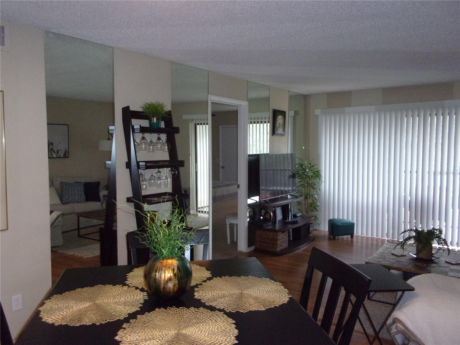 278 Cypress Ln Property Photo 4