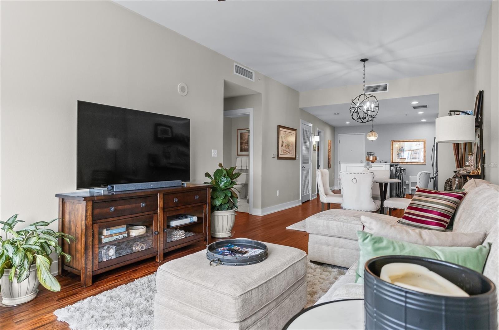 1208 E Kennedy Blvd #518 Property Photo 19