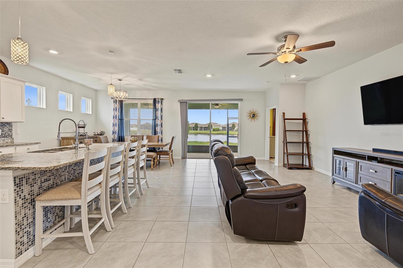 13338 Waterleaf Garden Cir Property Photo 9