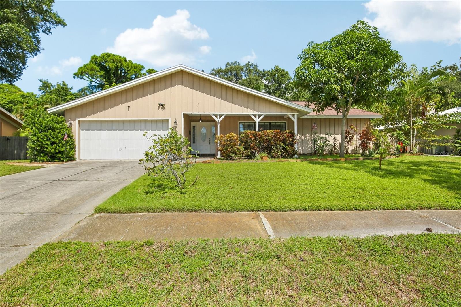 14367 87th Ave Property Photo 1