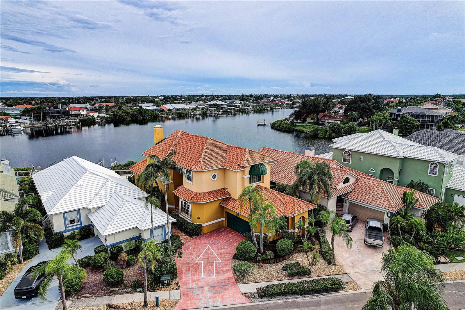 852 Symphony Isles Blvd Property Photo 1