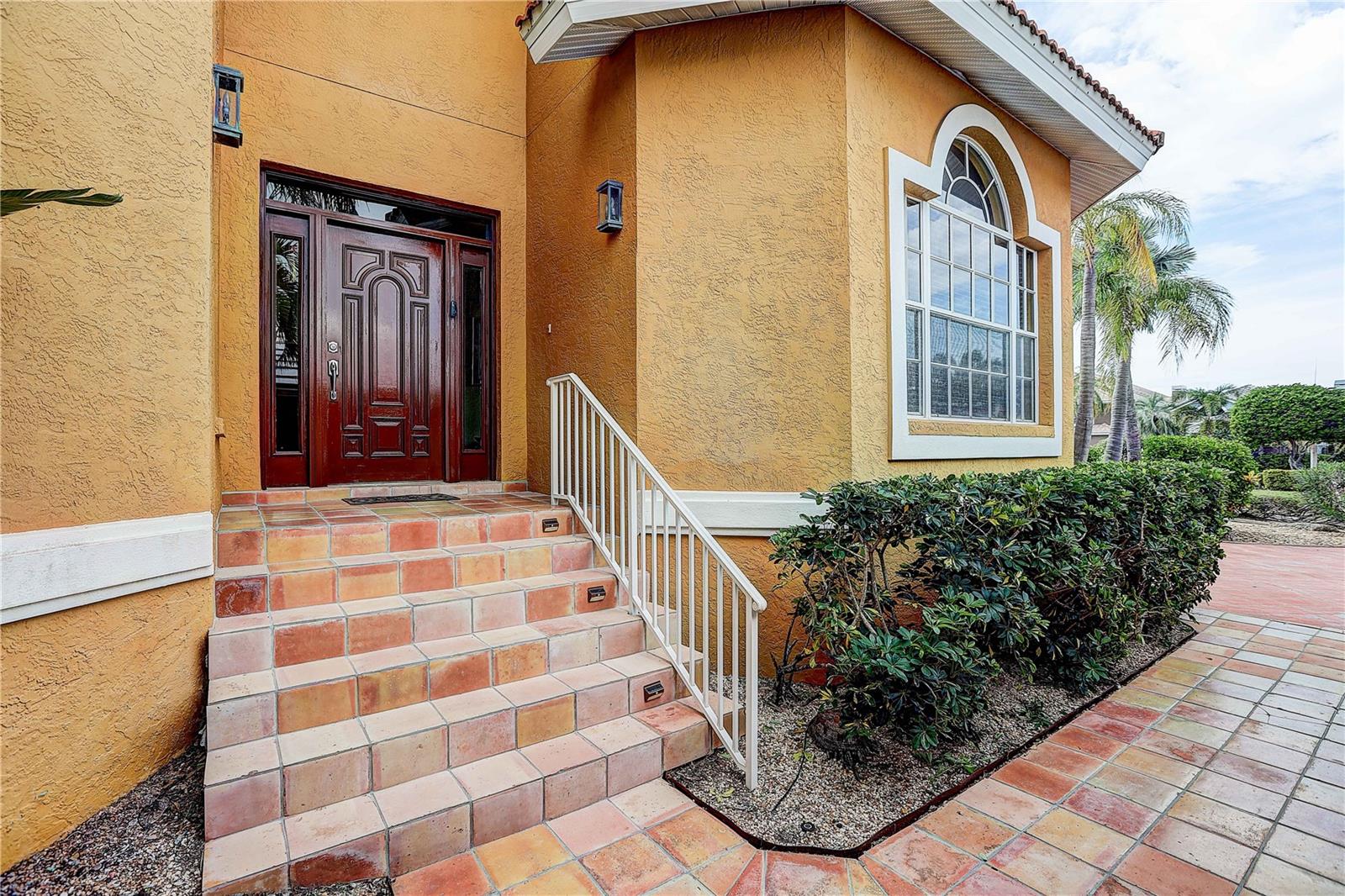 852 Symphony Isles Blvd Property Photo 5