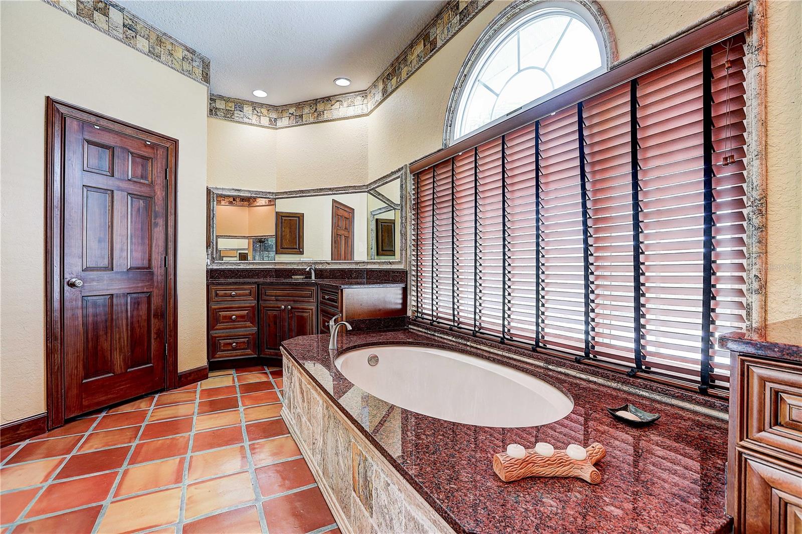 852 Symphony Isles Blvd Property Photo 44