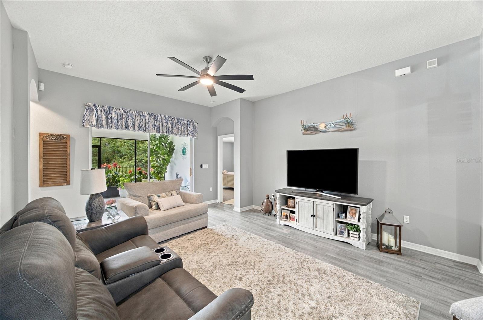 6501 Bridgecrest Dr Property Photo 20