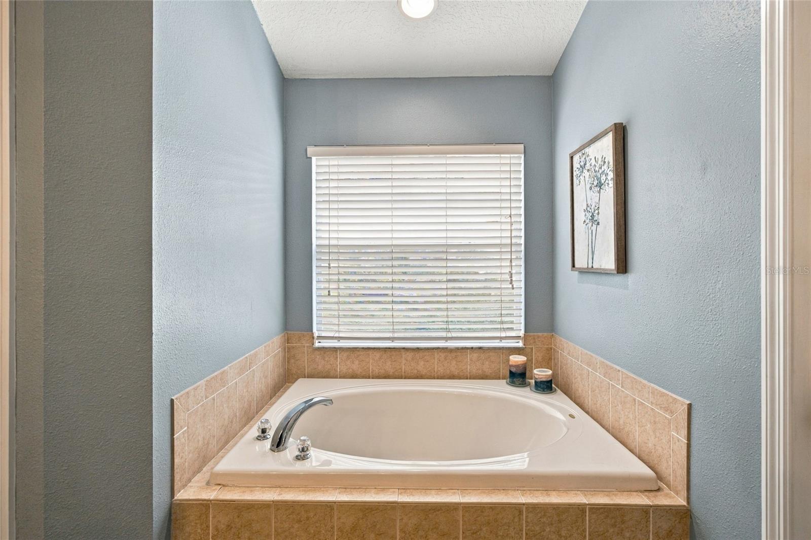 6501 Bridgecrest Dr Property Photo 27