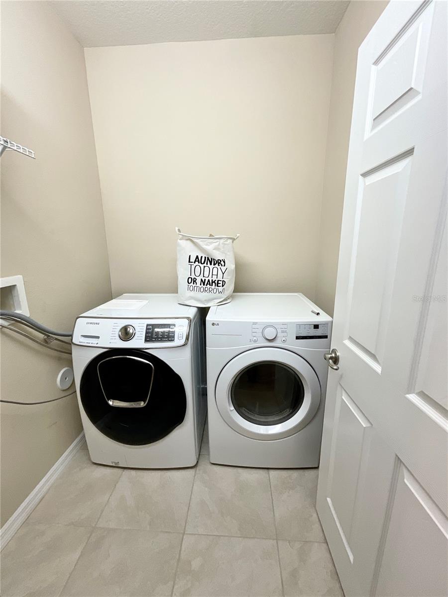1104 Coral Ln Property Photo 17