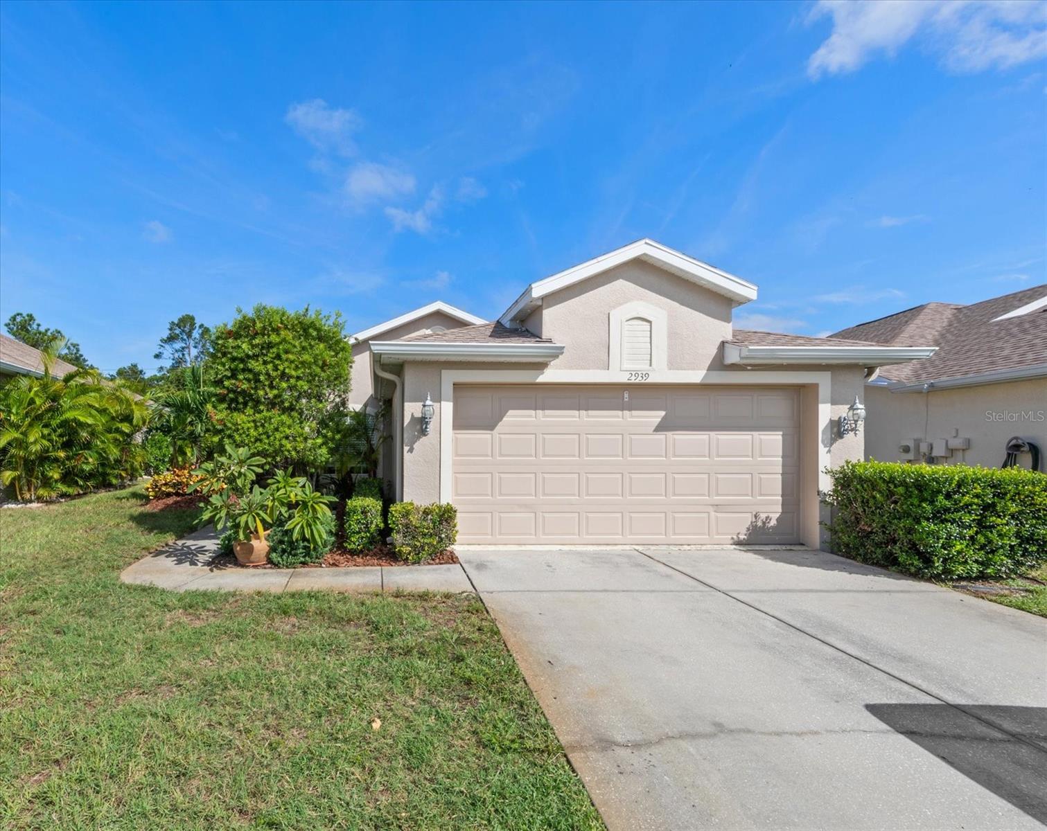 2939 WOOD POINTE DR Property Photo 1