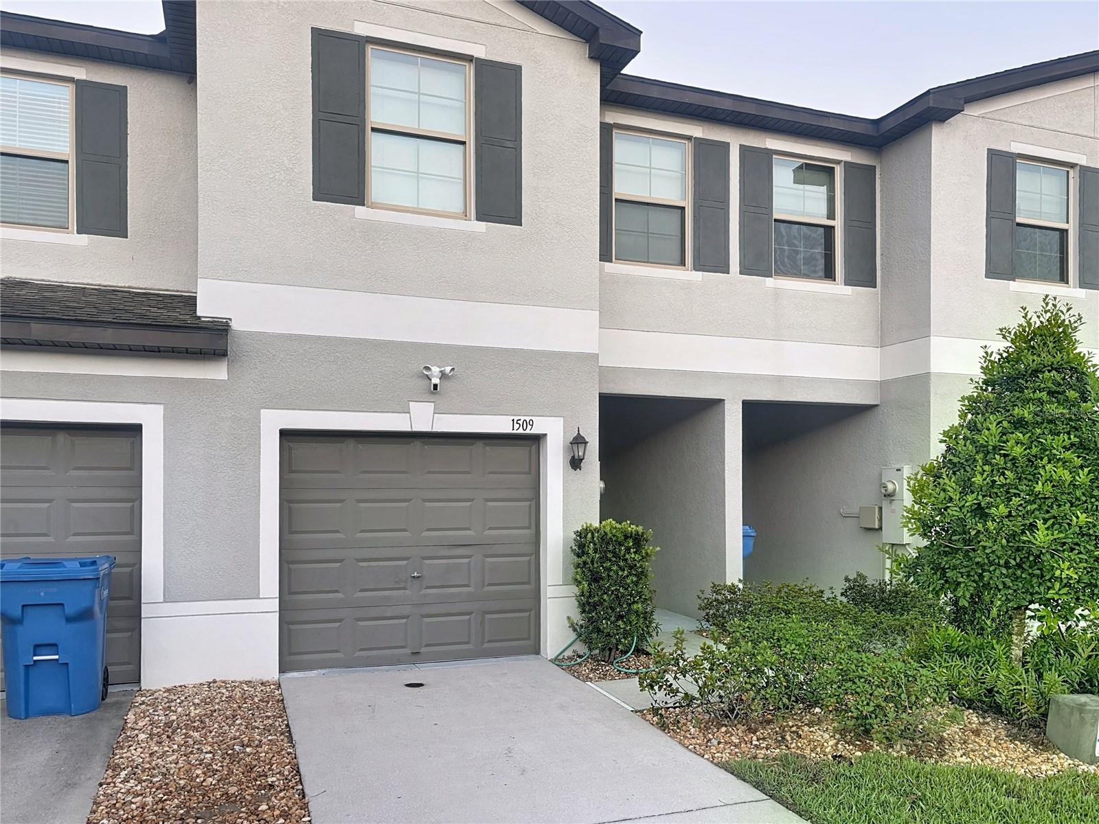 1509 Cassius St Property Photo 3