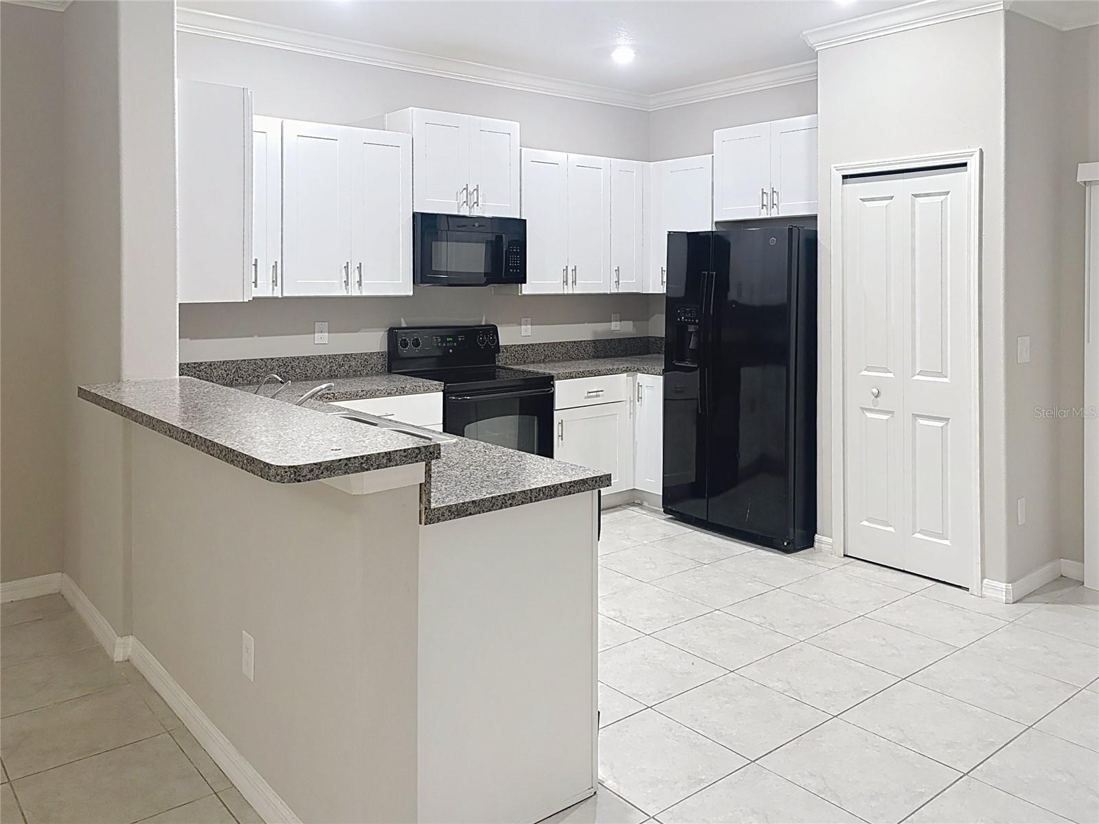 1509 Cassius St Property Photo 8