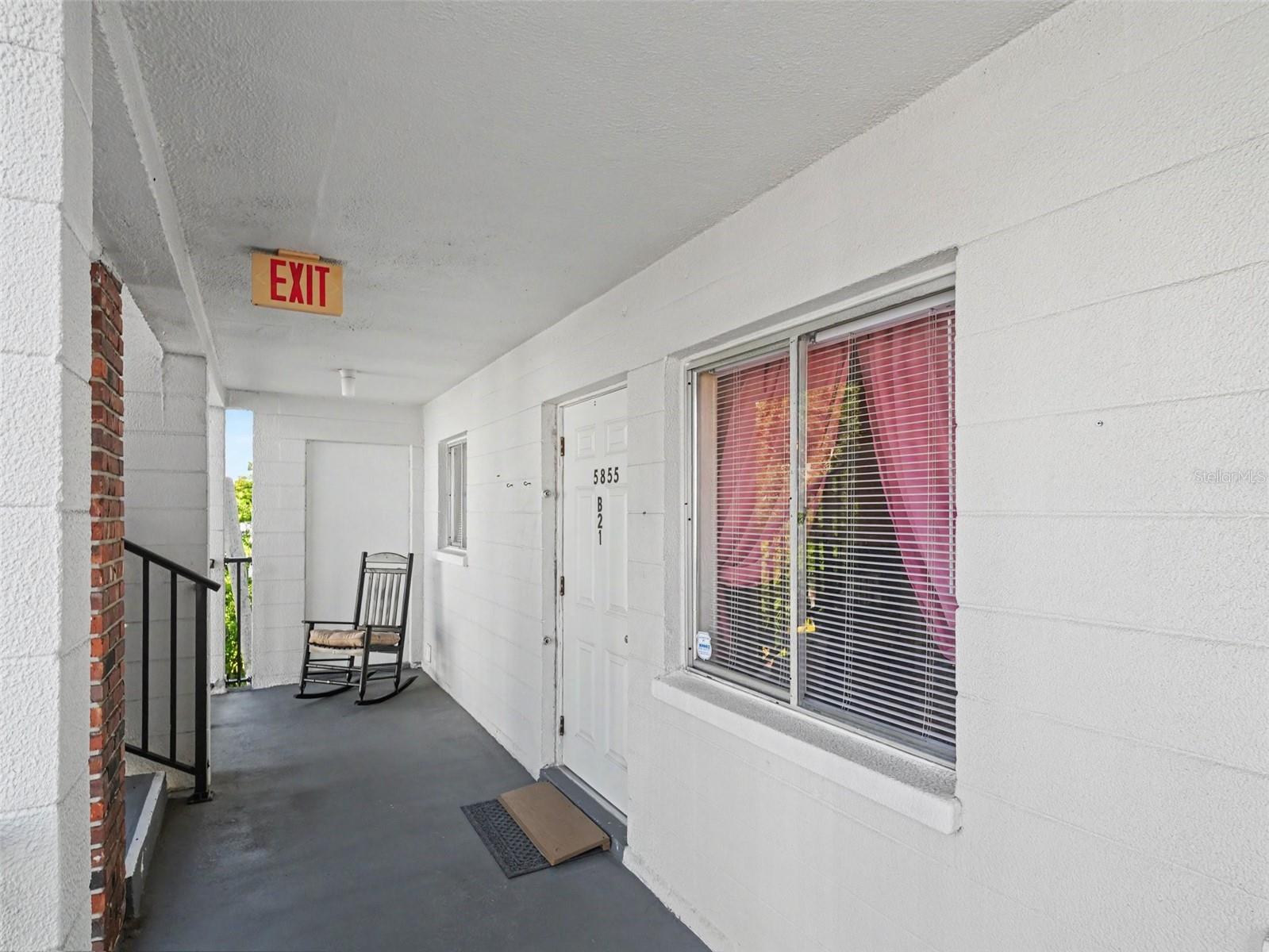 5855 Palm Ln #b21 Property Photo 3
