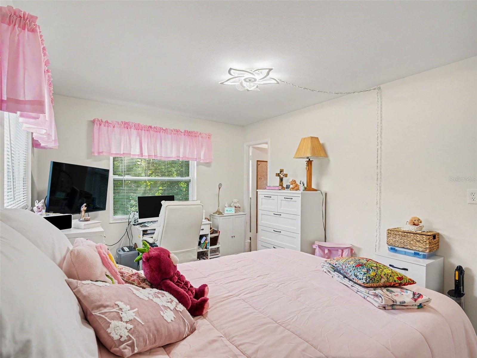 5855 Palm Ln #b21 Property Photo 16