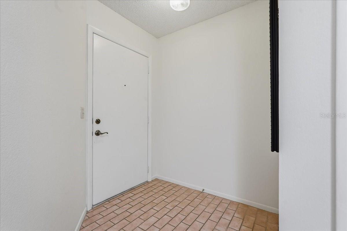 11508 Orleans Ln #11508 Property Photo 6