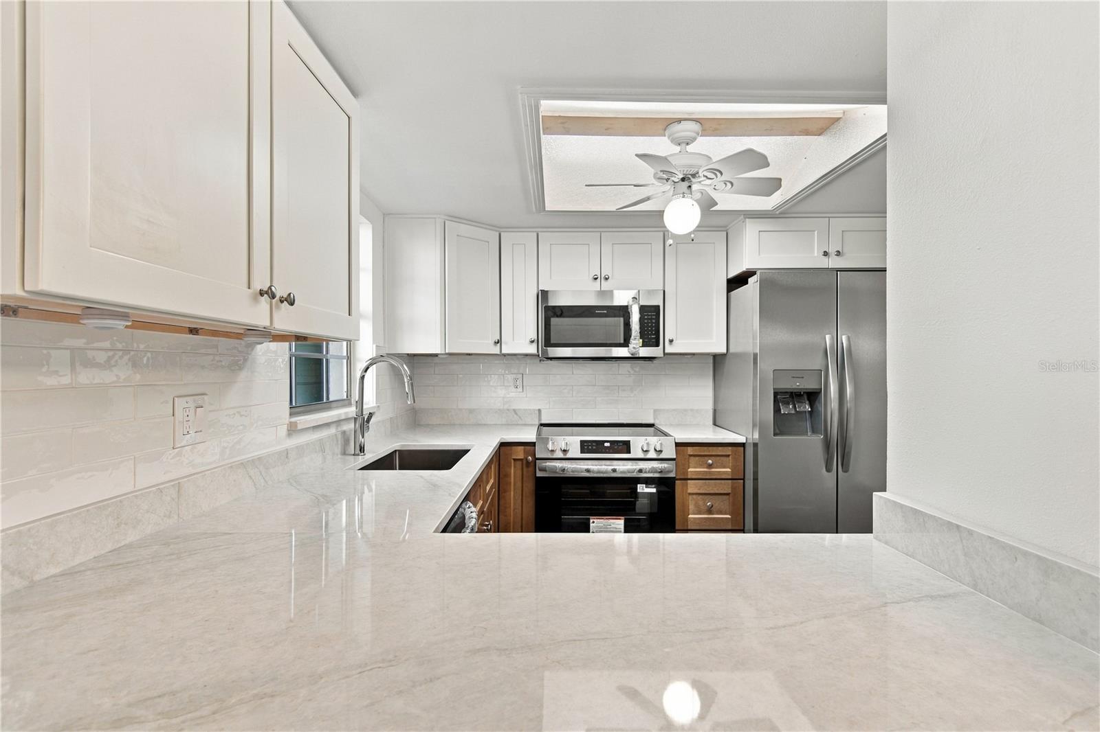8811 Bay Pointe Dr #c102 Property Photo 6