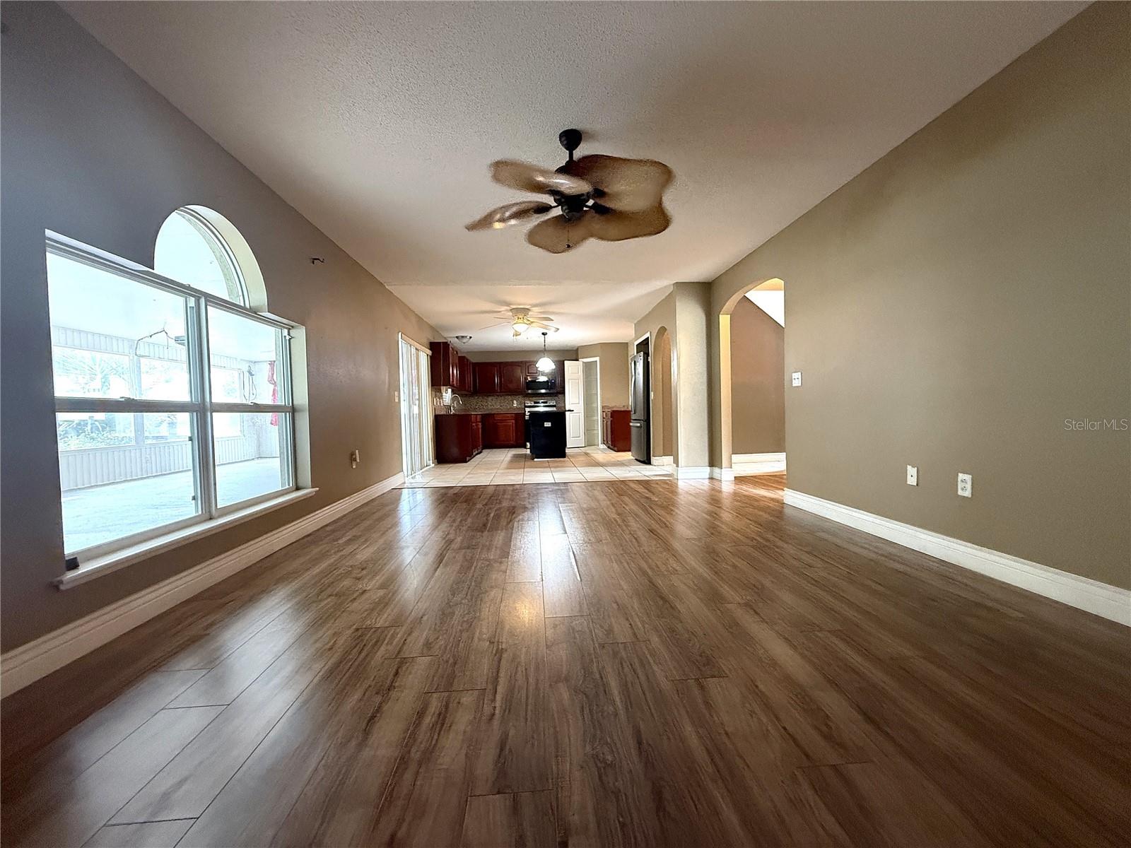 1664 Settlers Creek Way Property Photo 9