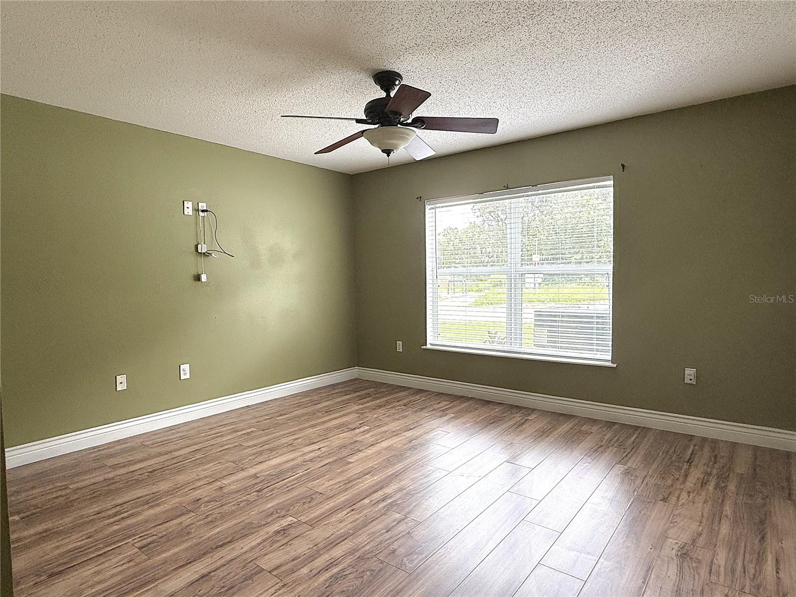1664 Settlers Creek Way Property Photo 11