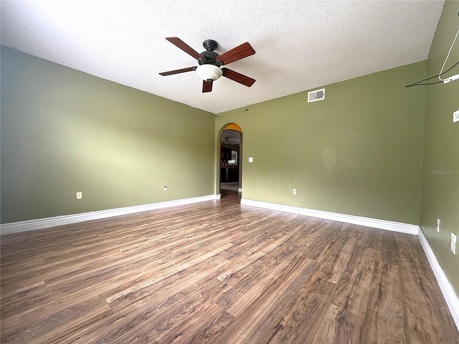 1664 Settlers Creek Way Property Photo 12