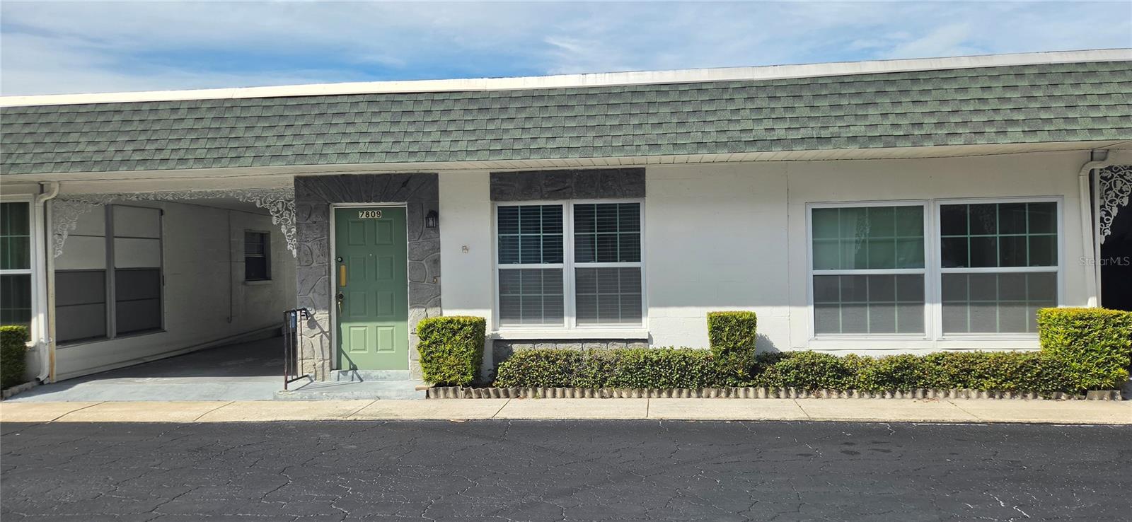 7809 38th Ter N Property Photo 1