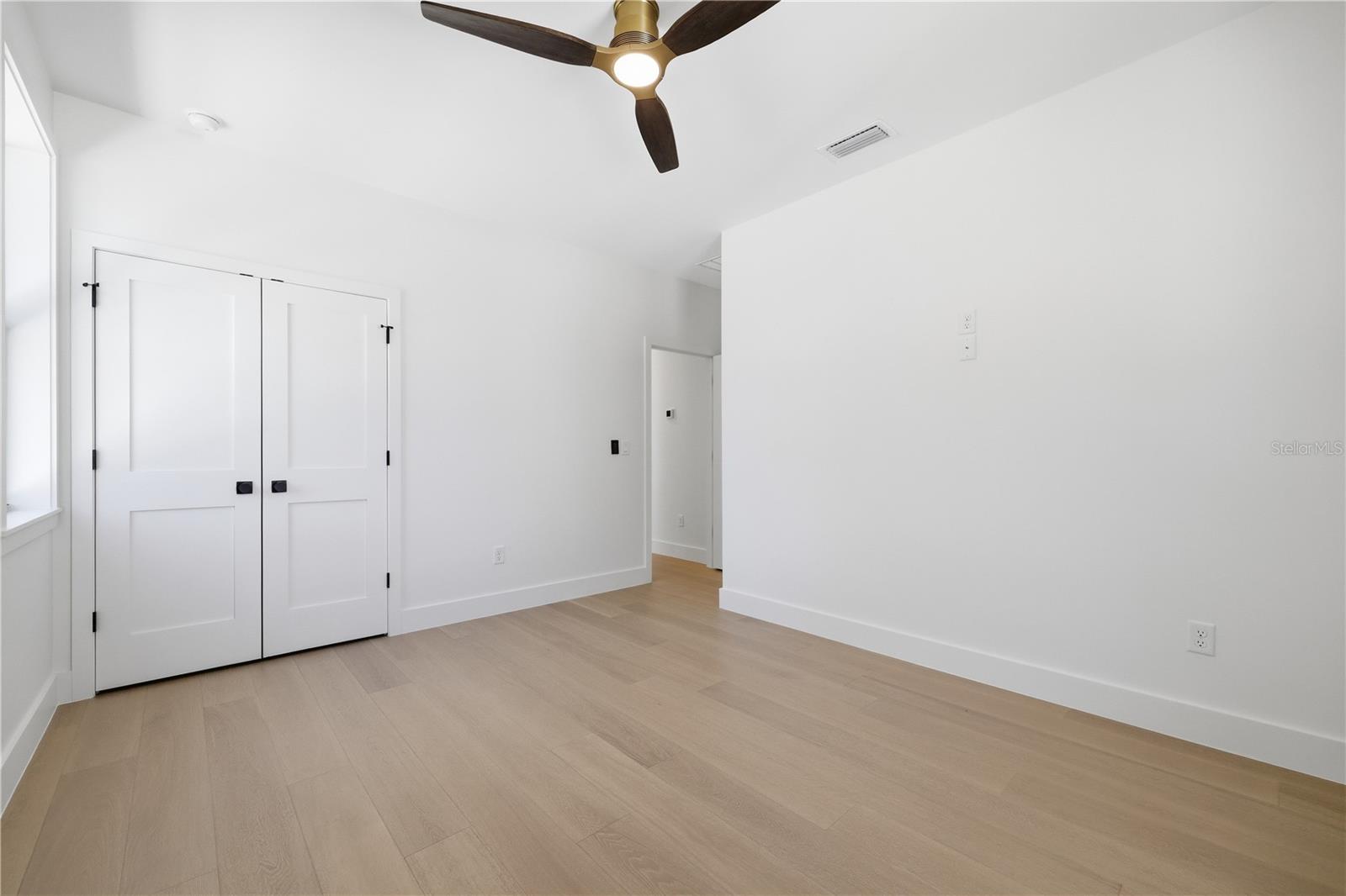 1025 Melrose Ave S Property Photo 30