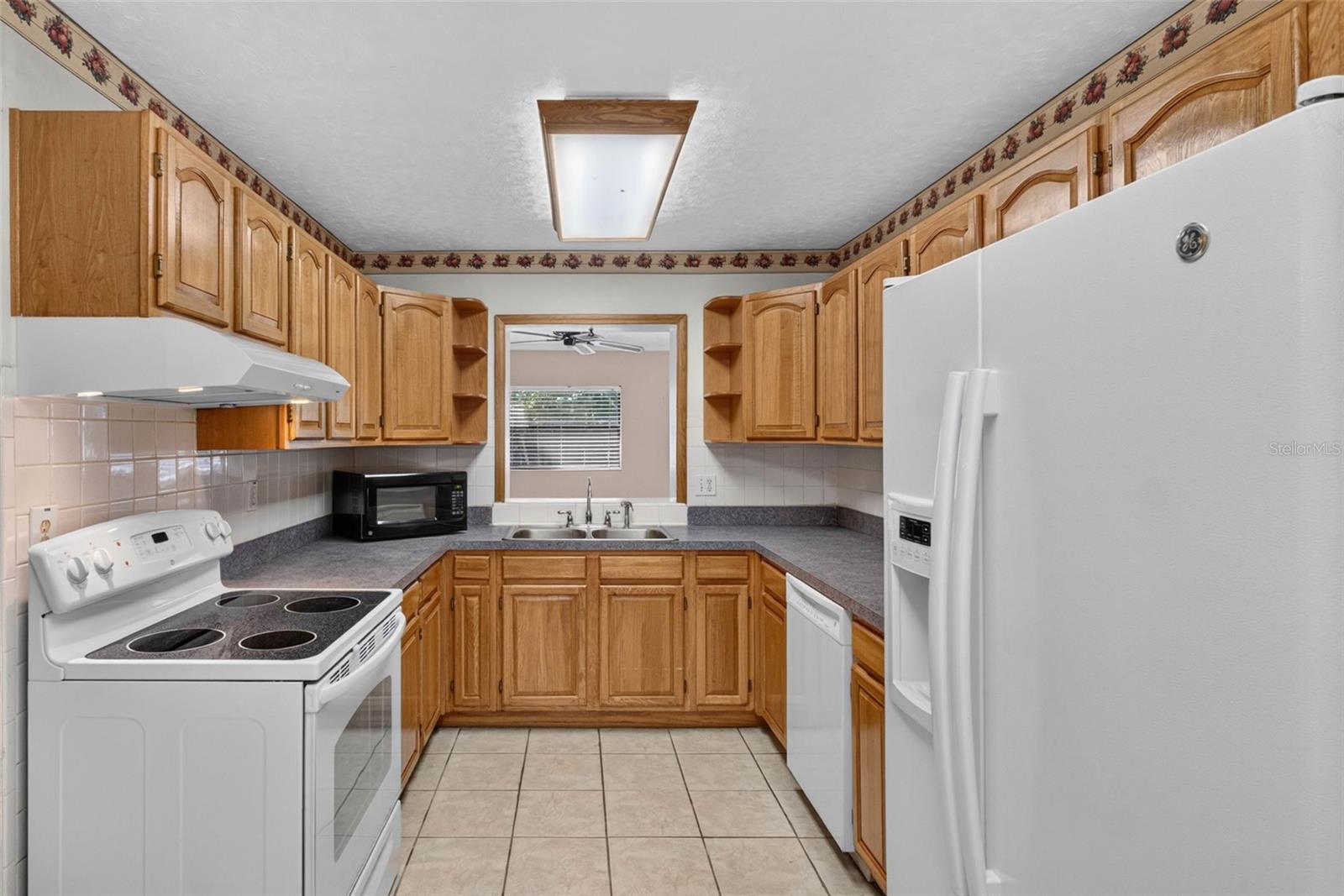 3312 W Burke St Property Photo 19