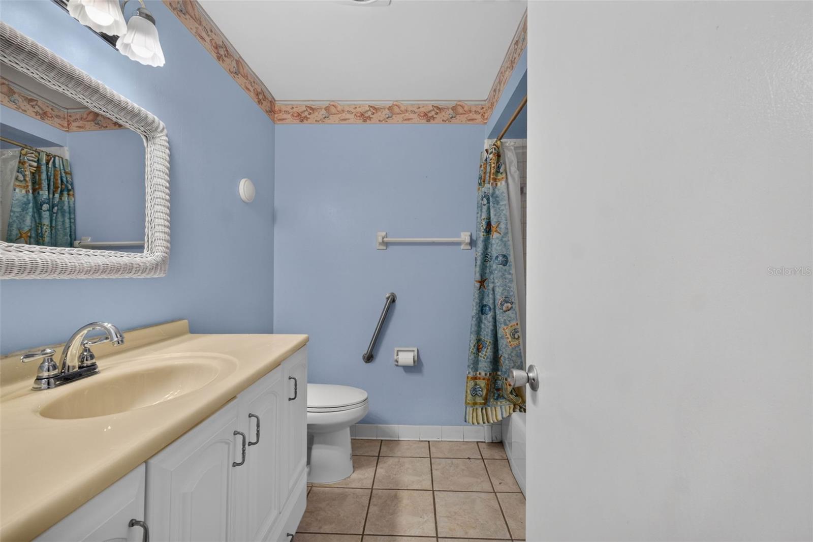 3312 W Burke St Property Photo 43