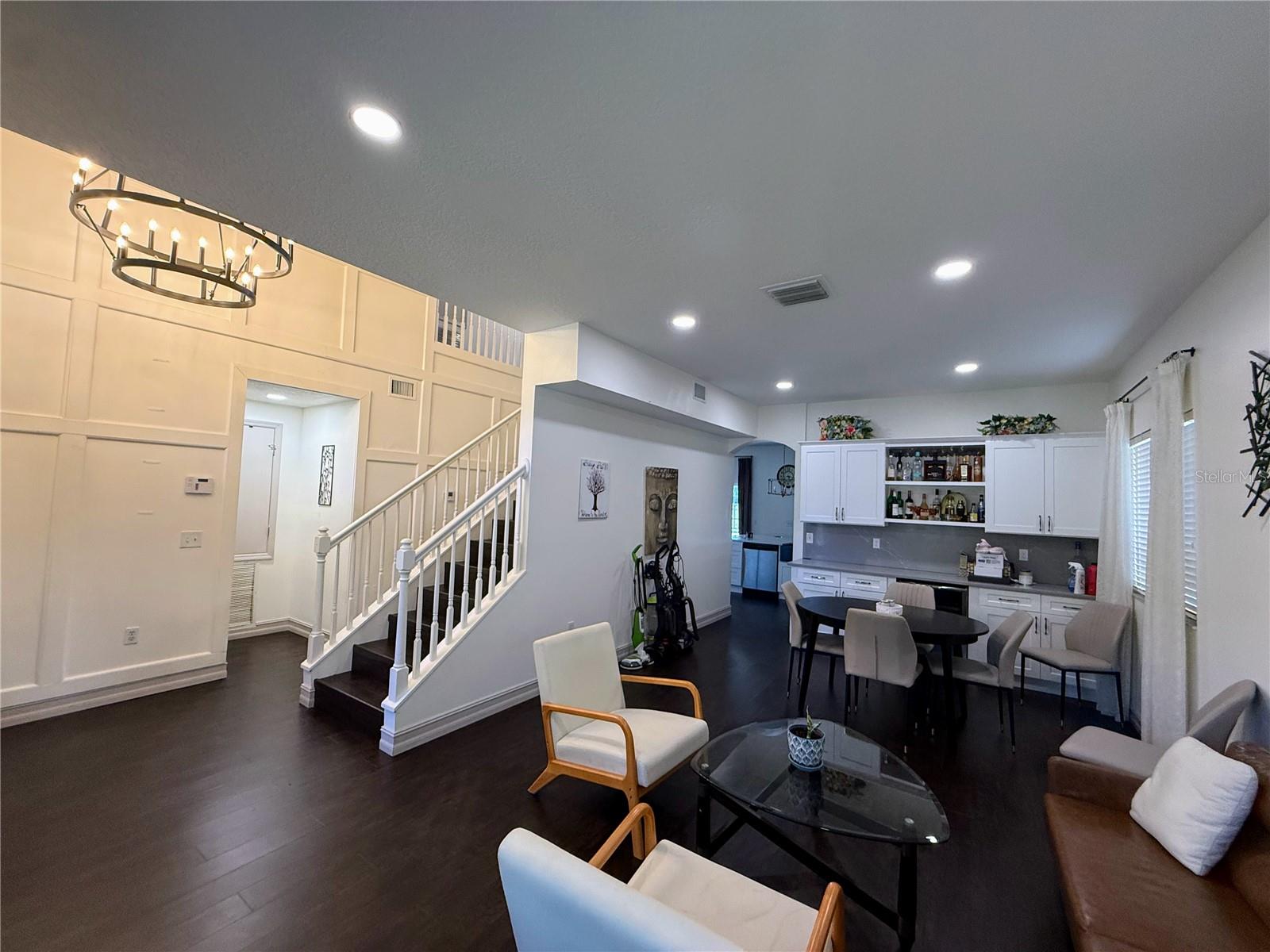 18182 Sandy Pointe Dr Property Photo 8