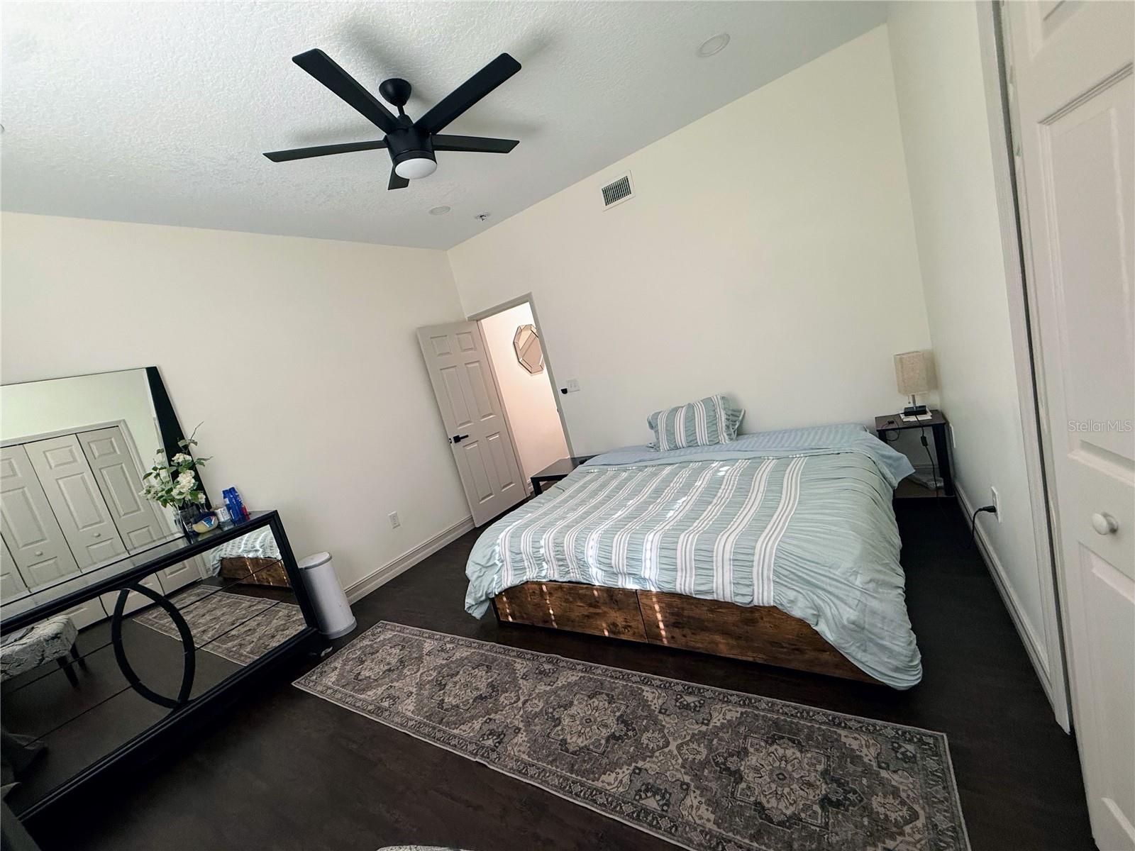 18182 Sandy Pointe Dr Property Photo 21