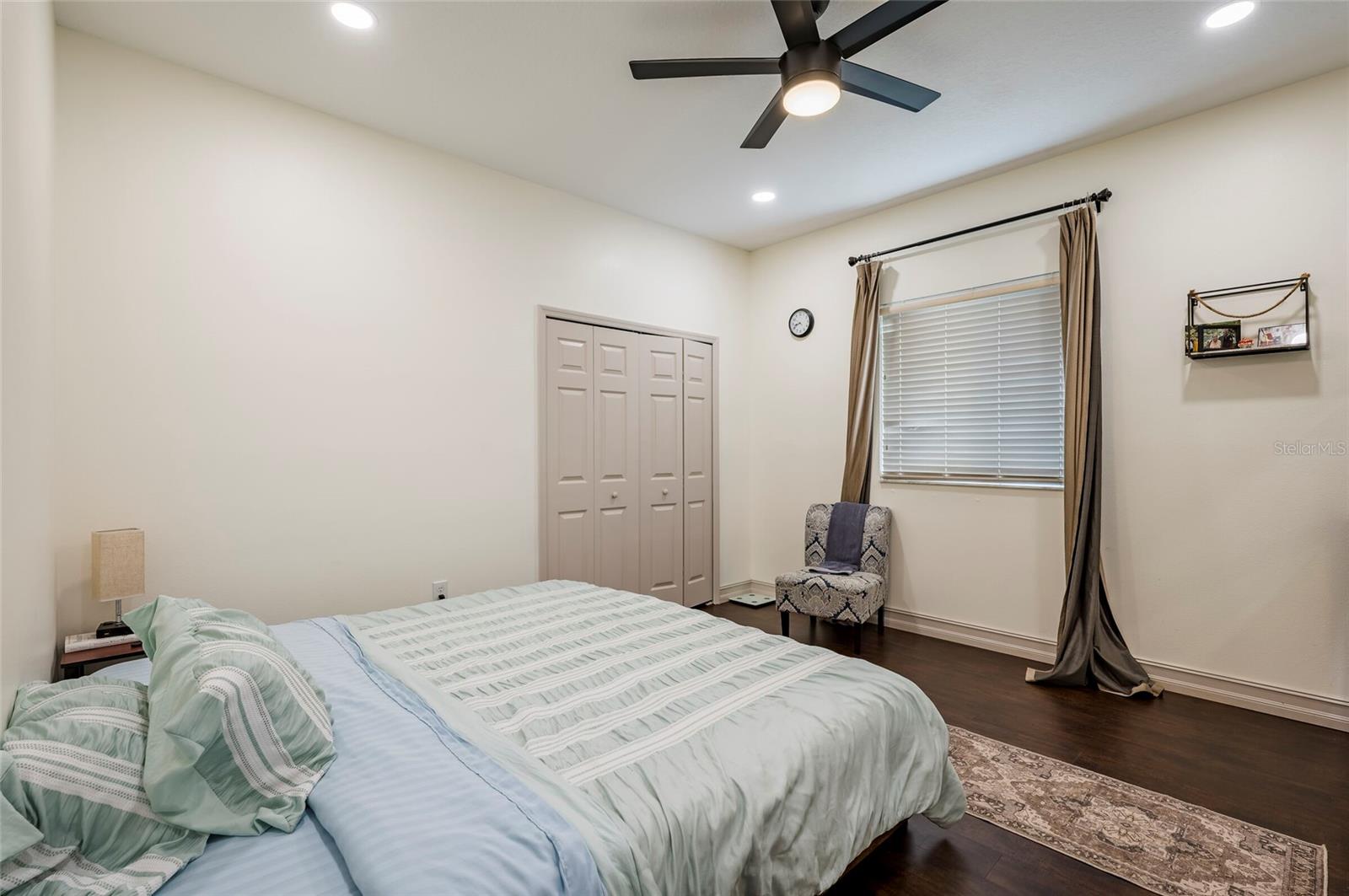 18182 Sandy Pointe Dr Property Photo 26
