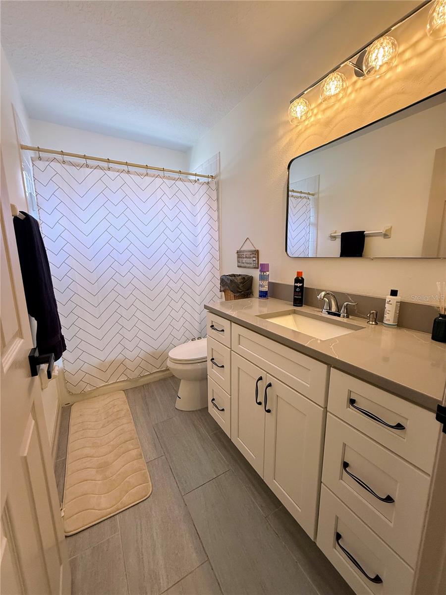 18182 Sandy Pointe Dr Property Photo 33