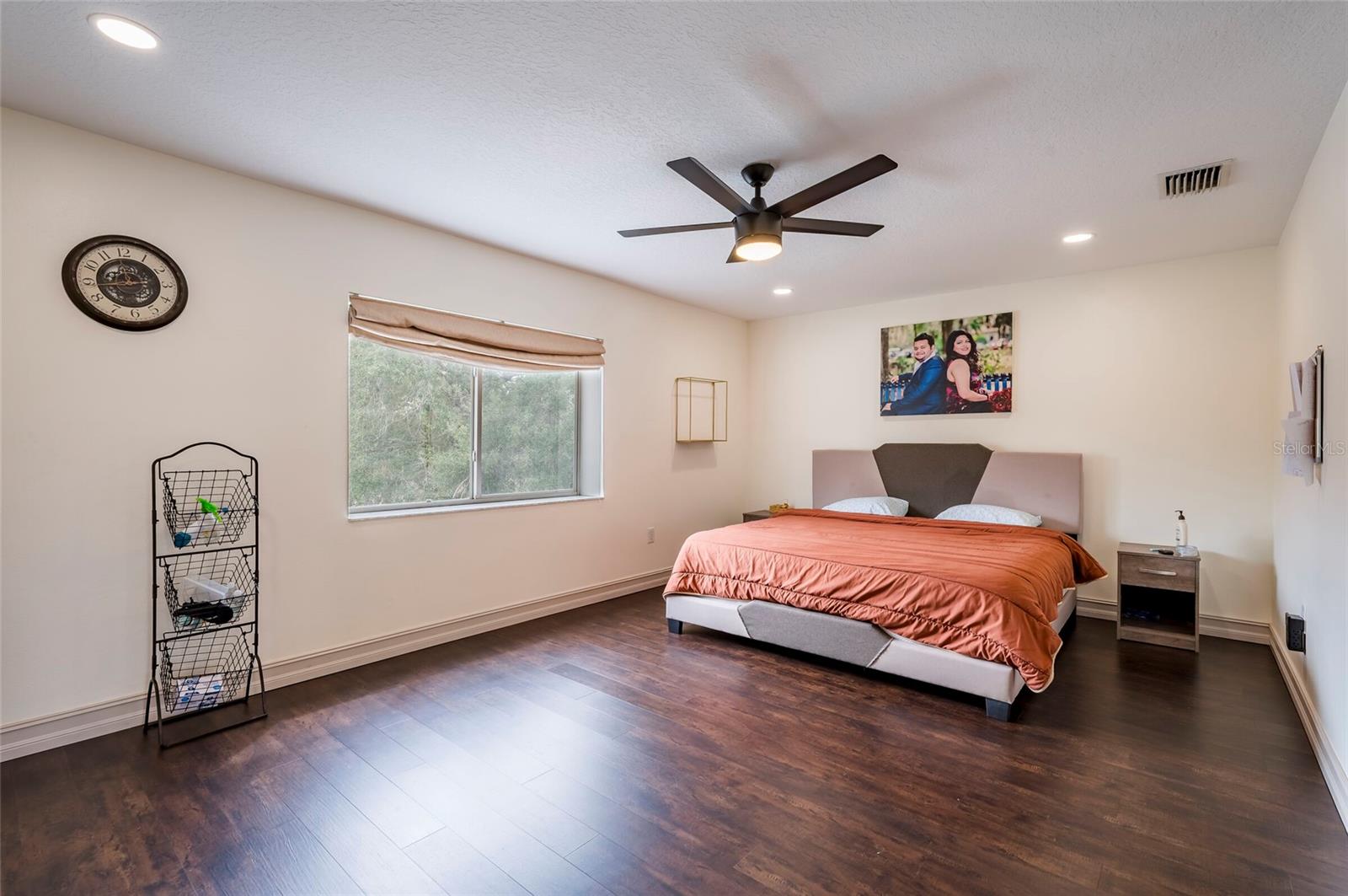 18182 Sandy Pointe Dr Property Photo 34