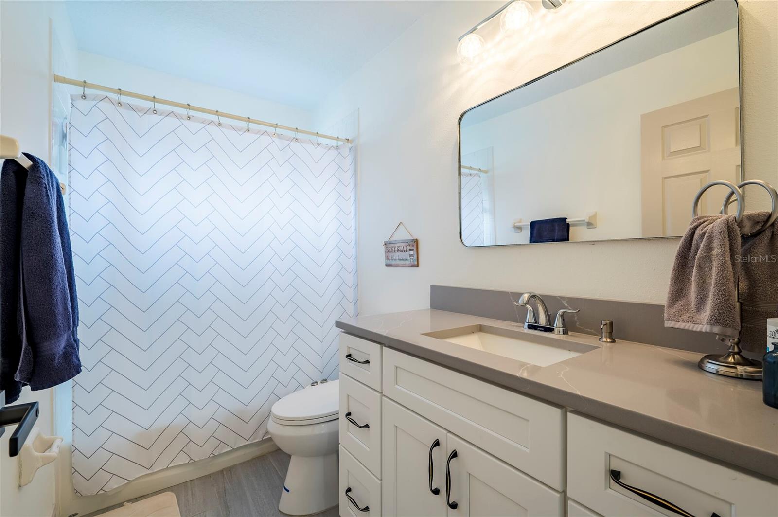 18182 Sandy Pointe Dr Property Photo 40