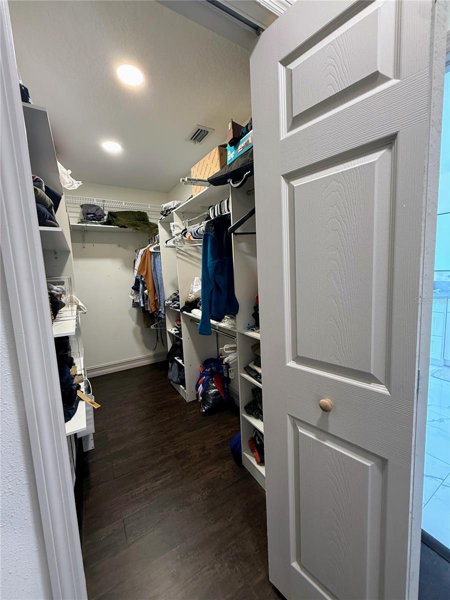 18182 Sandy Pointe Dr Property Photo 42