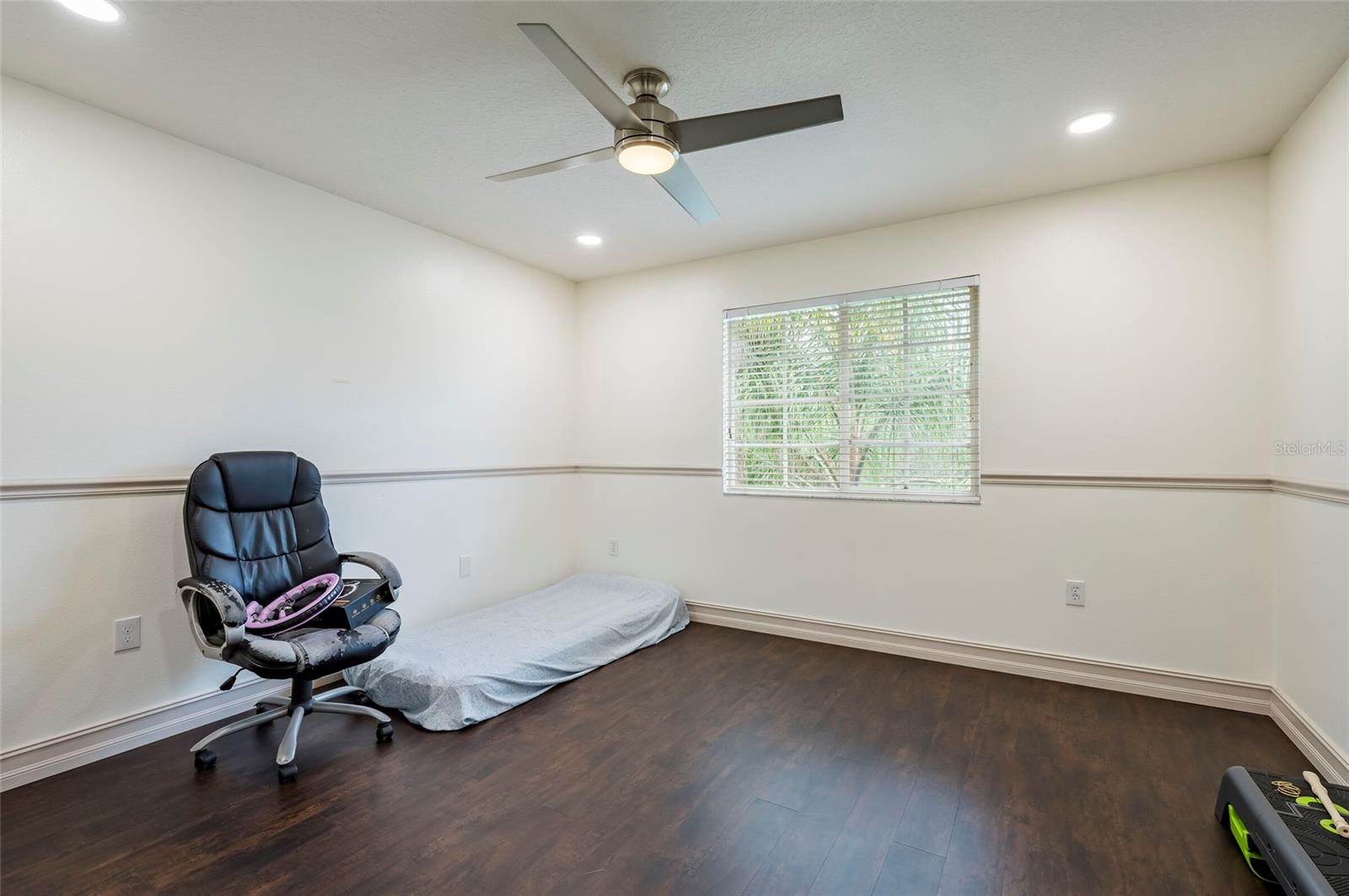 18182 Sandy Pointe Dr Property Photo 42