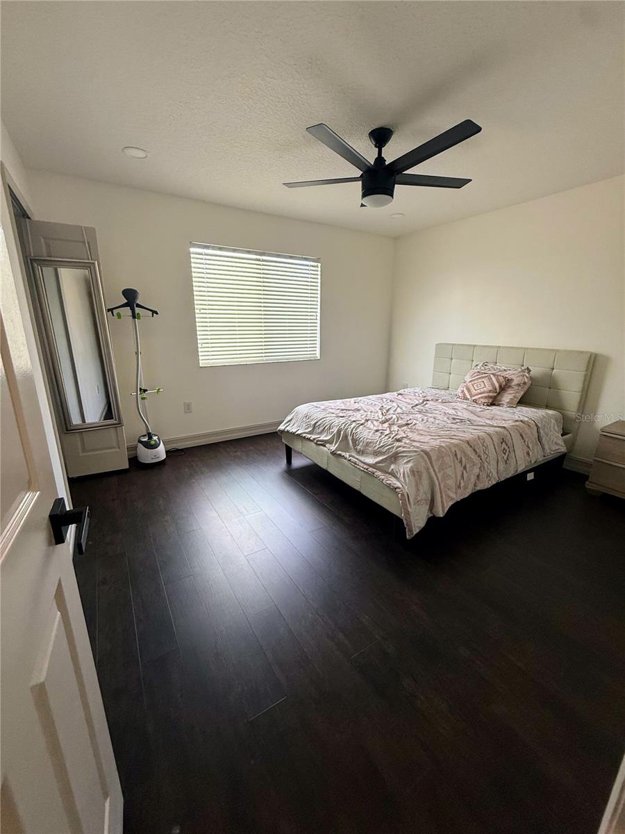 18182 Sandy Pointe Dr Property Photo 45