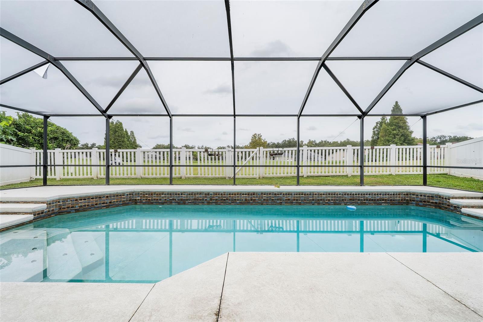 18182 Sandy Pointe Dr Property Photo 46