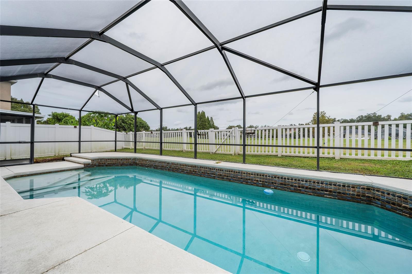 18182 Sandy Pointe Dr Property Photo 47