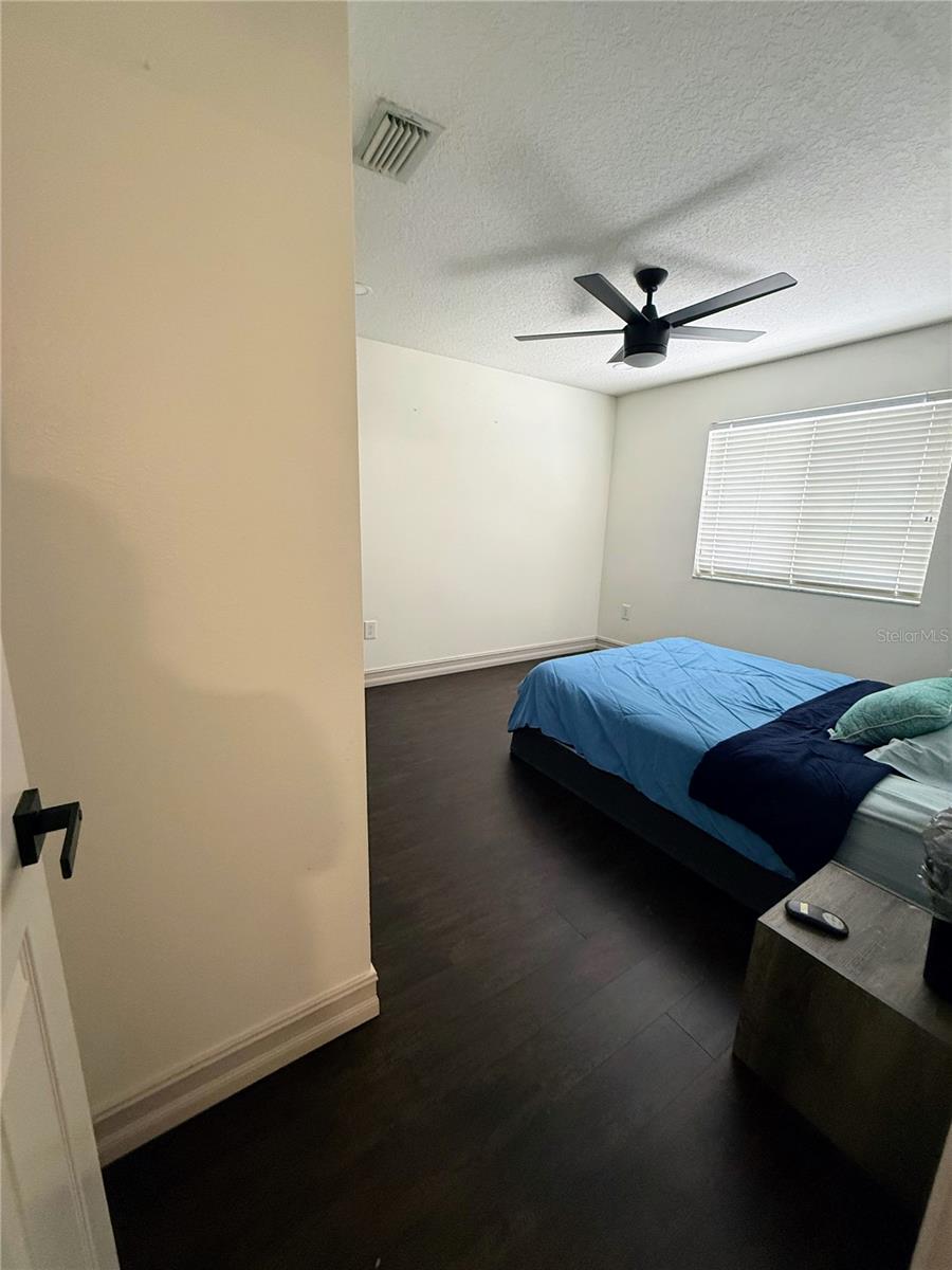 18182 Sandy Pointe Dr Property Photo 49