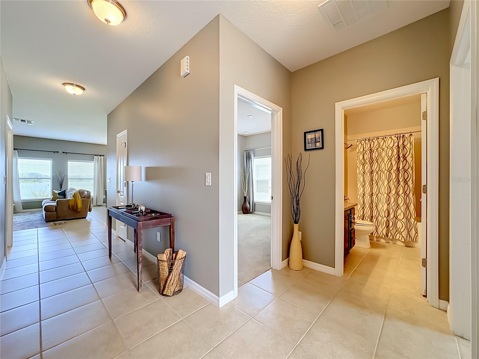 8608 Turnstone Shore Ln Property Photo 5